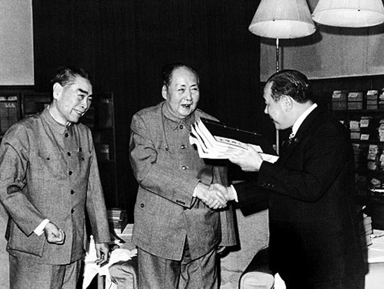 王庆民：毛泽东感谢日本侵华是黑色幽默还是真情流露?